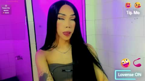 Snapshot of nickynoa chatting on September 2025 03:30:02 AM Nicky online show from September 2025 03:30:02 AM