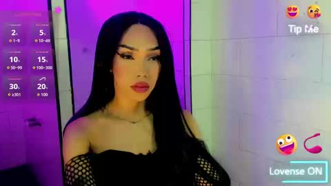 Snapshot of nickynoa chatting on September 2025 03:52:02 AM Nicky online show from September 2025 03:52:02 AM