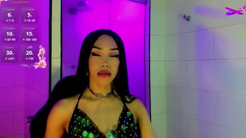 Snapshot of nickynoa chatting on September 2025 03:21:01 AM Nicky online show from September 2025 03:21:01 AM