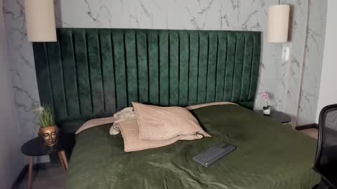 Snapshot of nico_herrera_ chatting on December 2025 10:17:02 PM Nico online show from December 2025 10:17:02 PM