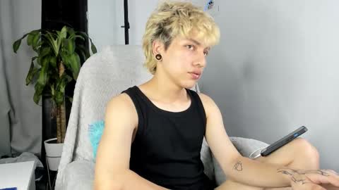 Snapshot of nico_nico_xd chatting on September 2025 02:54:02 AM Nico online show from September 2025 02:54:02 AM