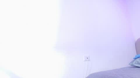 Nicol online show from February 2026 03:11:02 AM