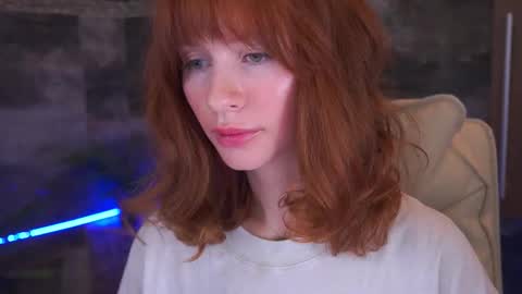 Nicol Moonn online show from December 2025 06:41:01 AM