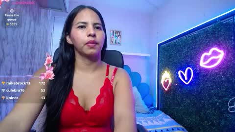 nicol_ross19 online show from March 2026 02:04:02 AM
