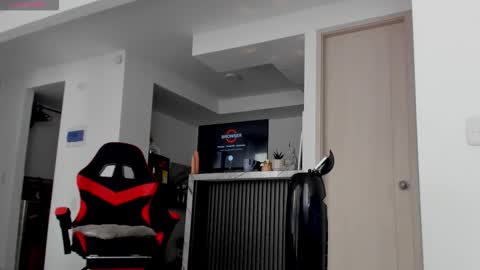 nicolas_montoya online show from November 2025 09:26:02 PM