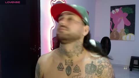 nicolas online show from January 2025 03:08:02 AM