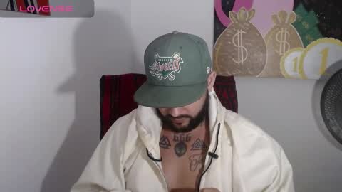 nicolas online show from March 2025 04:35:02 AM