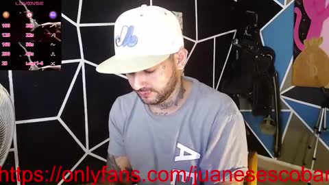 nicolas online show from October 2025 03:59:02 AM