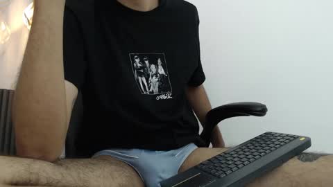 nicolasfine online show from September 2025 01:22:01 PM