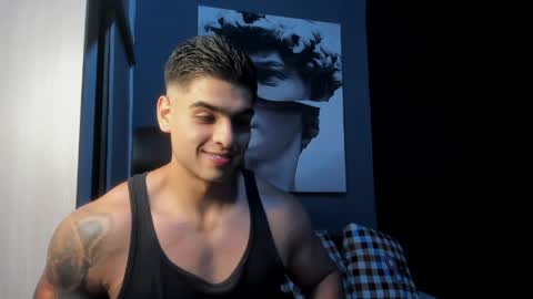 Snapshot of nicolasmuscle chatting on April 2026 02:05:02 AM Andres online show from April 2026 02:05:02 AM