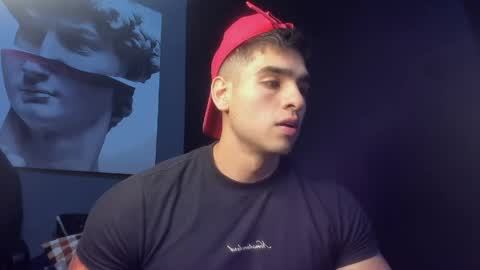 Snapshot of nicolasmuscle chatting on April 2026 12:55:02 AM Andres online show from April 2026 12:55:02 AM