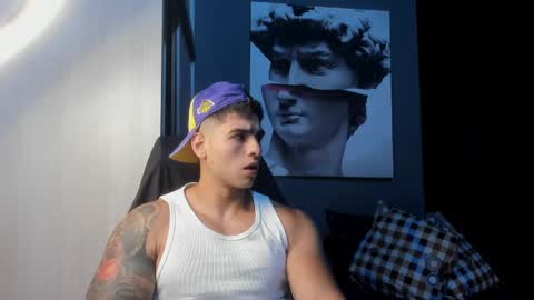 Snapshot of nicolasmuscle chatting on April 2026 05:37:01 PM Andres online show from April 2026 05:37:01 PM