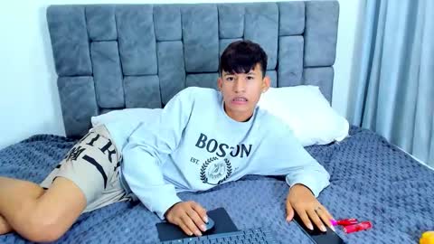 Snapshot of nicolastorres__ chatting on October 2025 07:12:02 AM nicolastorres__ online show from October 2025 07:12:02 AM