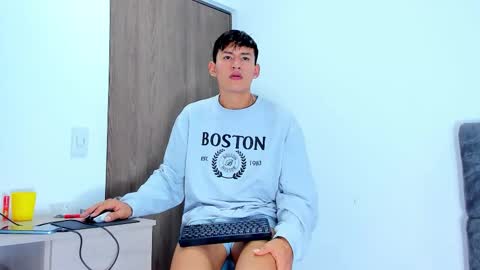 Snapshot of nicolastorres__ chatting on November 2025 08:44:01 PM nicolastorres__ online show from November 2025 08:44:01 PM