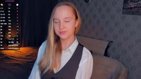 Snapshot of nicolavanderbie chatting on September 2025 05:27:01 PM Nicoletta online show from September 2025 05:27:01 PM