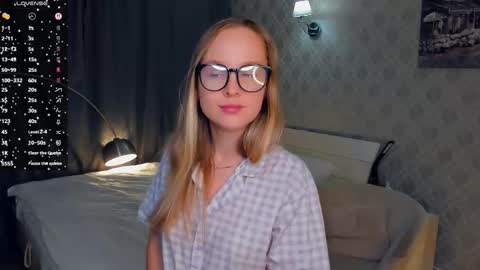 Snapshot of nicolavanderbie chatting on October 2025 05:35:02 PM Nicoletta online show from October 2025 05:35:02 PM