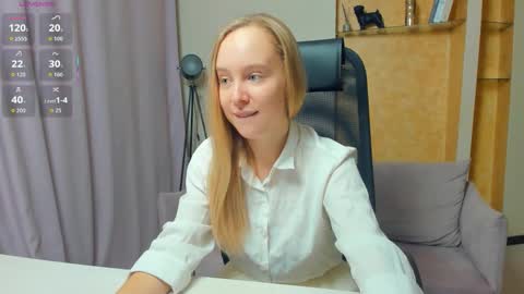 Snapshot of nicolavanderbie chatting on November 2025 07:35:02 PM Nicoletta online show from November 2025 07:35:02 PM