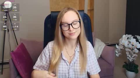 Snapshot of nicolavanderbie chatting on December 2025 07:11:02 PM Nicoletta online show from December 2025 07:11:02 PM