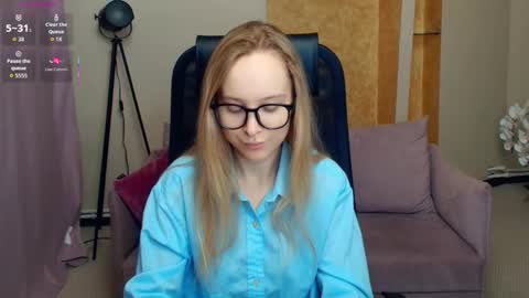 Snapshot of nicolavanderbie chatting on December 2025 06:45:01 PM Nicoletta online show from December 2025 06:45:01 PM