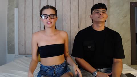 Snapshot of nicole_and_thiago chatting on January 2025 02:04:02 AM nicole_and_thiago online show from January 2025 02:04:02 AM