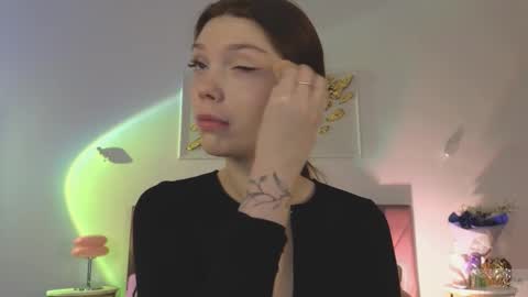 Snapshot of nicole_broown chatting on November 2025 09:30:02 PM Nicole online show from November 2025 09:30:02 PM