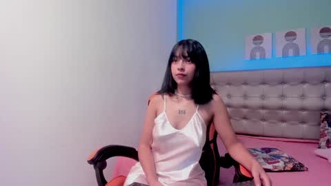 Nicol online show from December 2024 08:12:02 PM