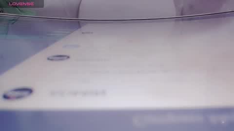 Snapshot of nicole_g0ld_ chatting on October 2025 07:14:02 PM Nicole online show from October 2025 07:14:02 PM