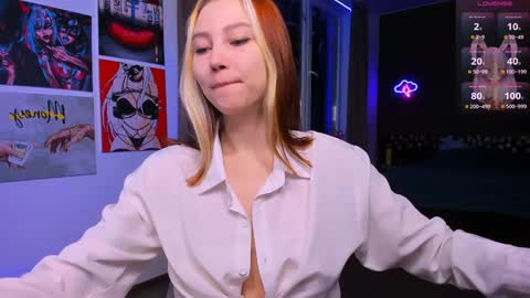 Snapshot of nicole_matt chatting on February 2025 12:51:01 AM Nicole online show from February 2025 12:51:01 AM