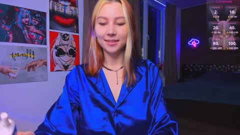 Snapshot of nicole_matt chatting on February 2025 12:22:02 AM Nicole online show from February 2025 12:22:02 AM