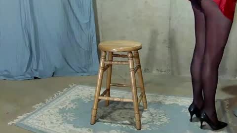 Snapshot of nicole_t chatting on September 2025 02:28:02 PM Nicole T online show from September 2025 02:28:02 PM