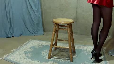 Snapshot of nicole_t chatting on September 2025 07:03:01 PM Nicole T online show from September 2025 07:03:01 PM