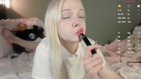 Mary online show from September 2025 12:02:02 AM