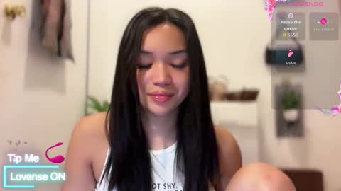 NICOLE online show from January 2026 12:10:01 PM