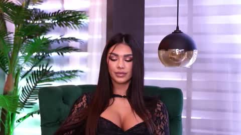 Nicole online show from September 2025 08:38:02 AM