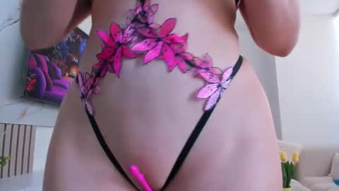 Snapshot of nicoleeorson chatting on February 2026 03:57:01 PM Nicolle online show from February 2026 03:57:01 PM