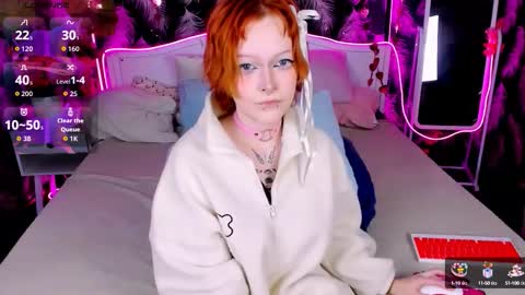 Snapshot of nicolefloret chatting on September 2025 08:45:02 PM Nicole online show from September 2025 08:45:02 PM