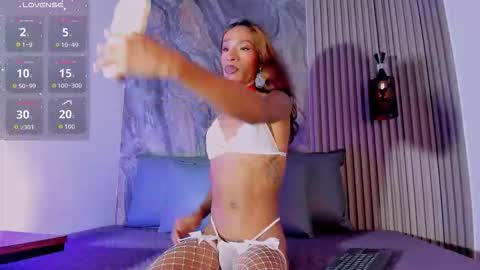 Snapshot of nicolemadrird chatting on September 2025 08:08:01 PM nicolemadrird online show from September 2025 08:08:01 PM