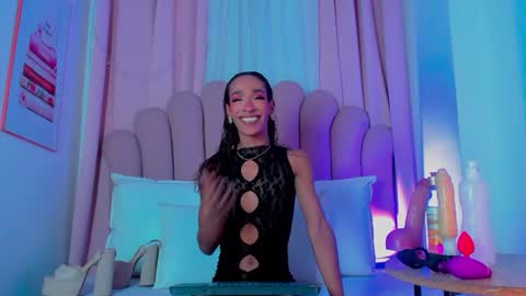 Snapshot of nicolemadrird chatting on September 2025 03:30:02 AM nicolemadrird online show from September 2025 03:30:02 AM