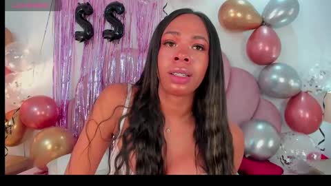 Snapshot of nicoleparadise_ chatting on February 2025 01:25:01 PM NICOLE online show from February 2025 01:25:01 PM