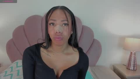 Snapshot of nicoleparadise_ chatting on September 2025 12:27:02 PM NICOLE online show from September 2025 12:27:02 PM