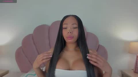 Snapshot of nicoleparadise_ chatting on September 2025 12:28:01 PM NICOLE online show from September 2025 12:28:01 PM