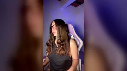 Snapshot of nicolepeachx chatting on April 2026 03:11:01 PM Nicol independent model online show from April 2026 03:11:01 PM