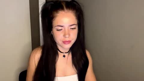 Snapshot of nicolepleasure chatting on March 2026 06:25:02 PM Nicole online show from March 2026 06:25:02 PM