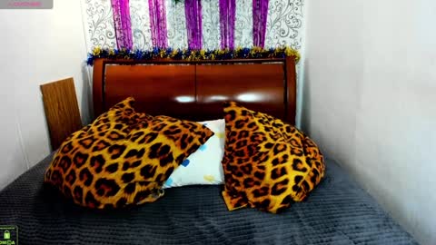 Nicole online show from January 2025 04:37:01 AM