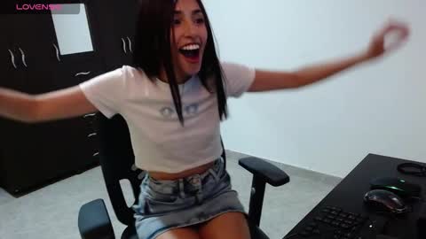 Snapshot of nicoletta_c66 chatting on March 2026 11:21:01 PM Nicole online show from March 2026 11:21:01 PM