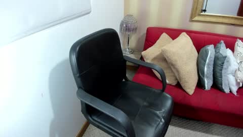 Nicolettcolin  online show from July 2026 05:52:01 PM