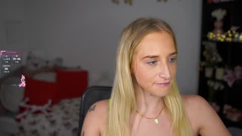 nicolette__shea_ online show from January 2025 04:59:01 PM