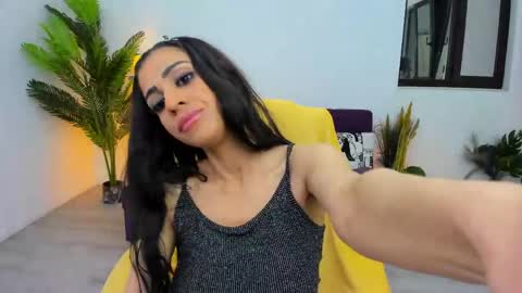 Snapshot of nicolle_lexxy chatting on April 2026 04:12:01 AM Nicole online show from April 2026 04:12:01 AM