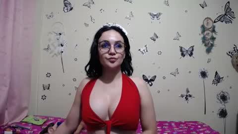 Snapshot of nicolle_sky chatting on February 2026 08:02:01 AM nicolle_sky online show from February 2026 08:02:01 AM