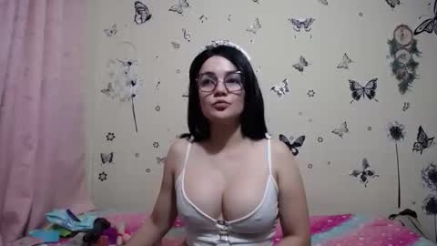 Snapshot of nicolle_sky chatting on March 2026 08:53:01 AM nicolle_sky online show from March 2026 08:53:01 AM